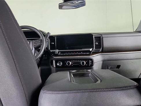 Used 2023 GMC Sierra 1500 Elevation AWD/4WD image 15