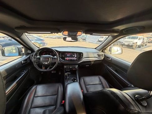 Used 2025 Dodge Durango GT image 13