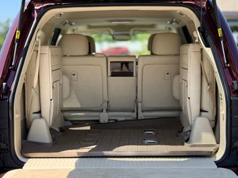 Used 2013 Lexus LX 570 4WD w/ Luxury Pkg image 52