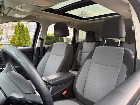 Used 2017 Ford Escape SE image 14