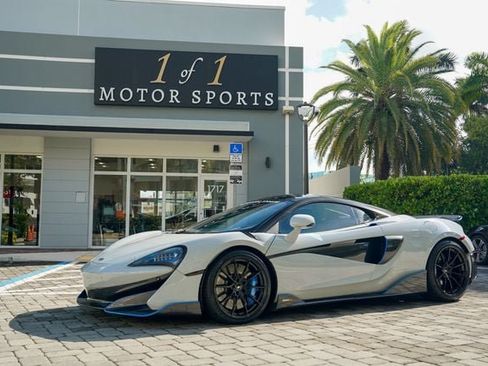 Used 2019 McLaren 600LT RWD image 1