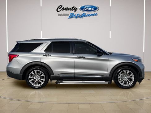 Used 2023 Ford Explorer Limited w/ Equipment Group 301A image 25