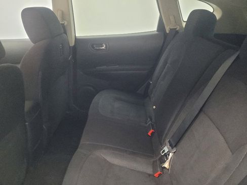 Used 2015 Nissan Rogue S w/ Convenience Package image 18