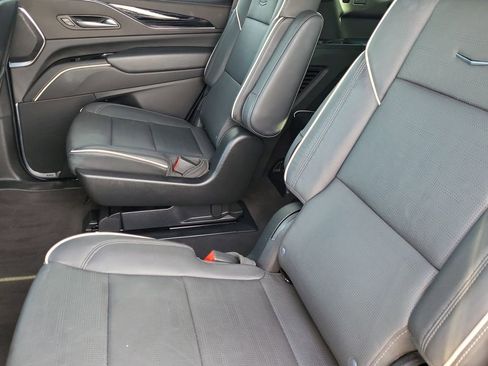 Used 2023 Cadillac Escalade Sport image 13