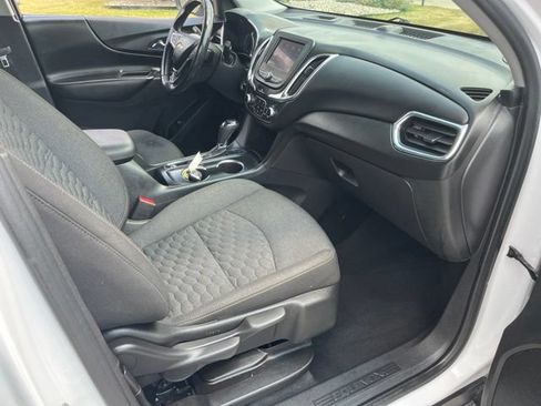Used 2021 Chevrolet Equinox LT AWD/4WD image 30