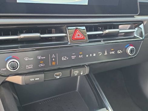 New 2026 Kia Niro Wind FWD image 25