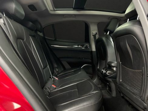 Used 2020 Alfa Romeo Stelvio Ti w/ Nero Edizione image 18