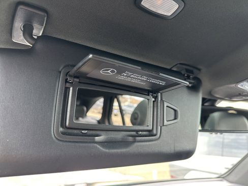 Used 2018 Mercedes-Benz GLC 300 4MATIC image 60