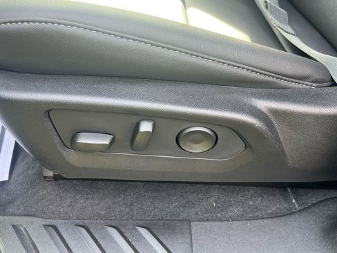 New 2026 GMC Canyon Elevation w/ Convenience Package image 21