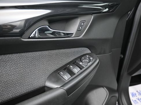 Certified 2024 Chevrolet TrailBlazer LT FWD image 24