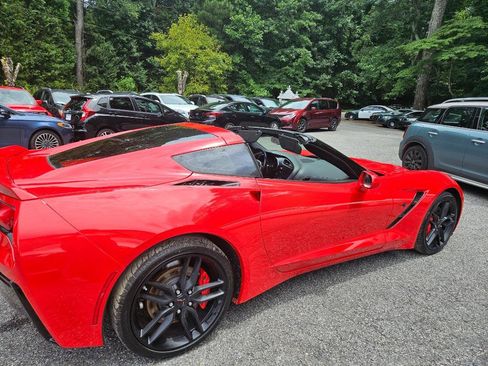 Used 2017 Chevrolet Corvette Stingray Coupe w/ Carbon Flash Badge Package image 27