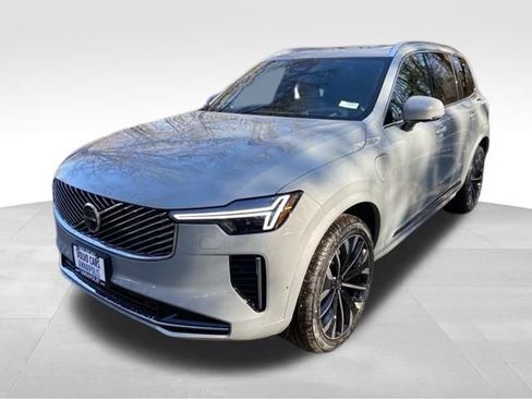 New 2026 Volvo XC90 T8 Ultra image 3