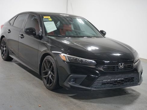 Used 2022 Honda Civic Sport image 3