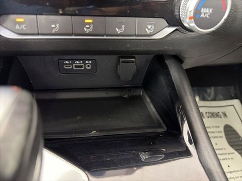 Used 2024 Nissan Altima 2.5 SR FWD image 34