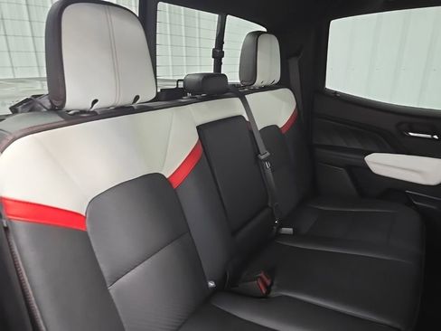 Used 2023 GMC Canyon AT4X image 17