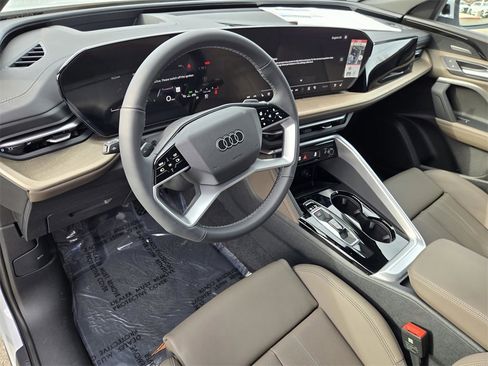New 2025 Audi Q5 Premium Plus image 19