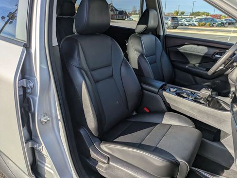 Certified 2022 Nissan Rogue SV w/ SV Premium Package image 31