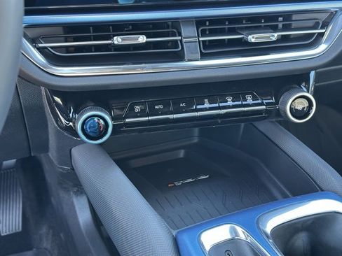 New 2026 Chevrolet Equinox EV LT image 11