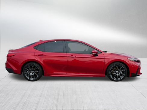 Certified 2025 Toyota Camry SE w/ Convenience Package image 8