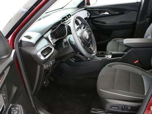 Certified 2023 Chevrolet TrailBlazer LT w/ Convenience Package FWD image 24