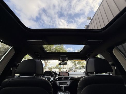 Used 2019 BMW 740i w/ Executive Package image 22