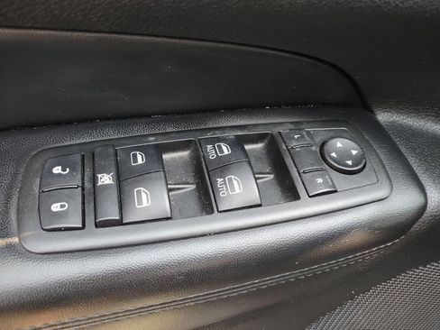 Used 2014 Jeep Grand Cherokee Laredo w/ Quick Order Package 23E AWD/4WD image 9