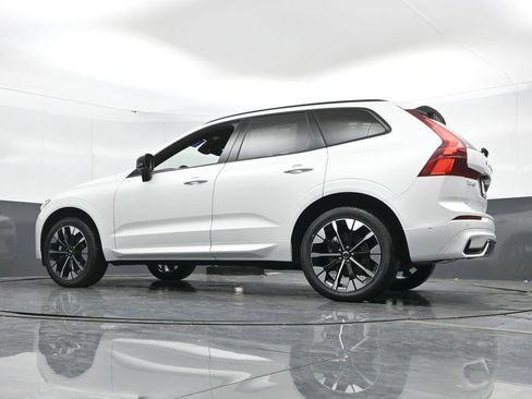 New 2026 Volvo XC60 B5 Plus w/ Climate Package image 45
