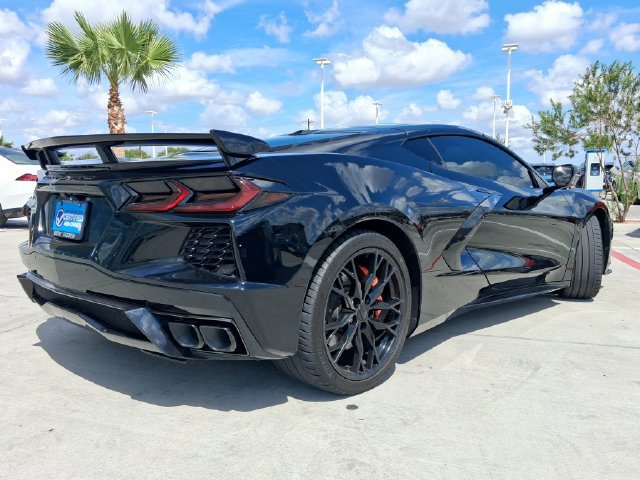 Used 2025 Chevrolet Corvette Stingray Premium Cpe w/ Z51 Performance Package RWD image 10
