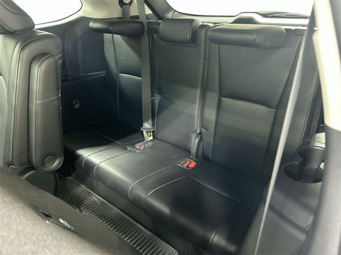 Used 2023 Toyota Highlander Limited image 21