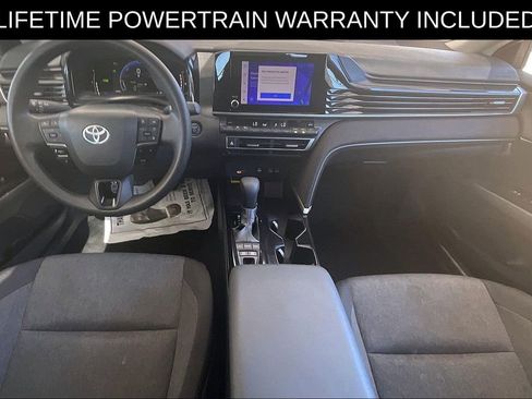 Used 2025 Toyota Camry LE w/ Convenience Package FWD image 15