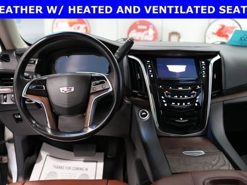 Used 2019 Cadillac Escalade Premium Luxury AWD/4WD image 2