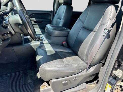 Used 2013 Chevrolet Silverado 1500 LTZ w/ LTZ Plus Package AWD/4WD image 15