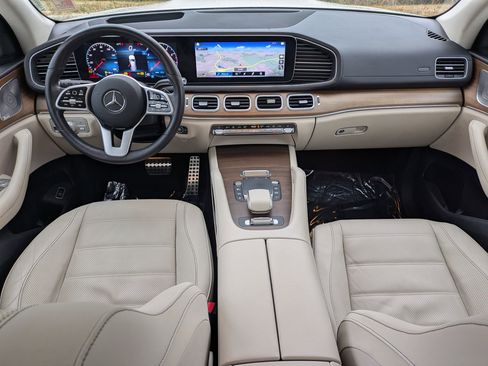 Used 2021 Mercedes-Benz GLS 580 4MATIC image 22