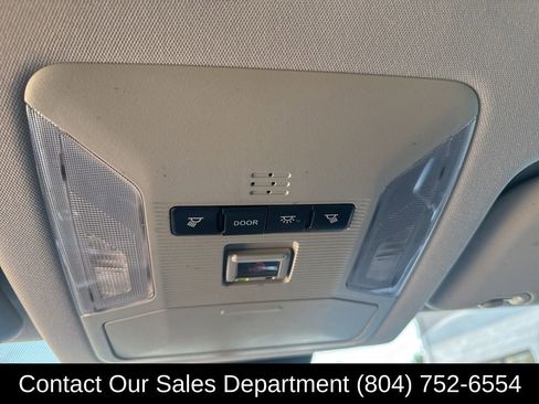 Used 2021 Toyota RAV4 LE image 23