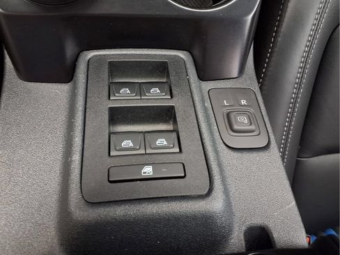 Used 2025 Ford Bronco Outer Banks AWD/4WD image 11