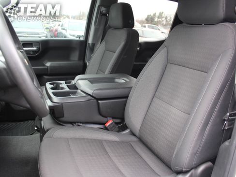 Used 2024 Chevrolet Silverado 1500 Custom image 11