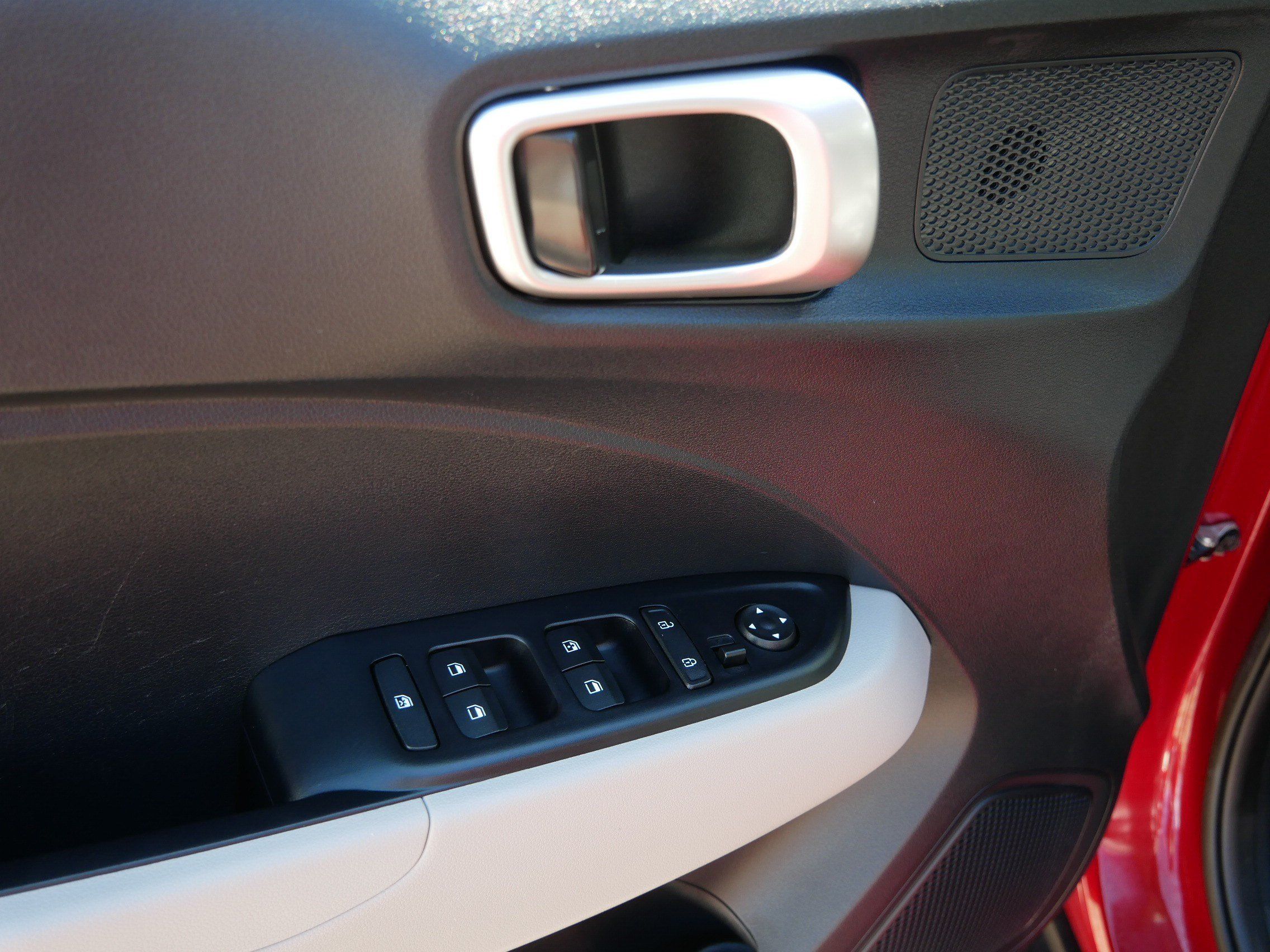 Used 2026 Hyundai Venue SEL FWD image 20