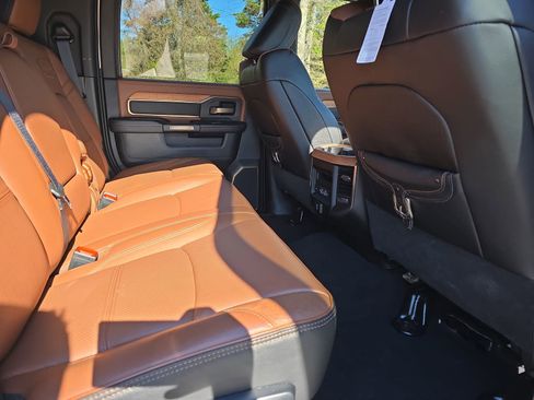 Used 2024 RAM 2500 Limited w/ Safety Group image 12