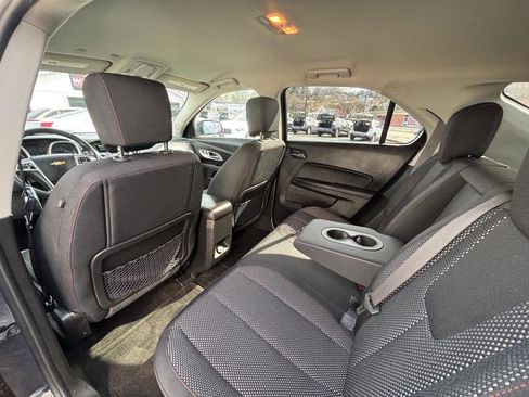 Used 2017 Chevrolet Equinox LT image 26