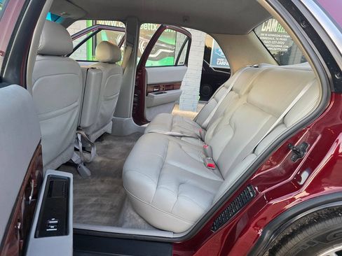 Used 1999 Buick Le Sabre Custom FWD image 25