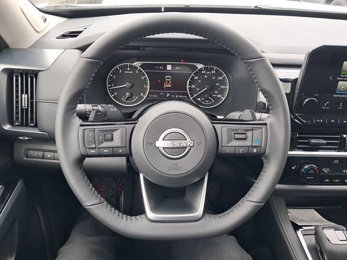 New 2025 Nissan Pathfinder SL w/ SL Premium Package image 15