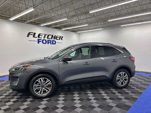 Used 2022 Ford Escape SEL image 3