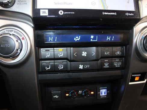 Used 2022 Toyota 4Runner Limited image 49