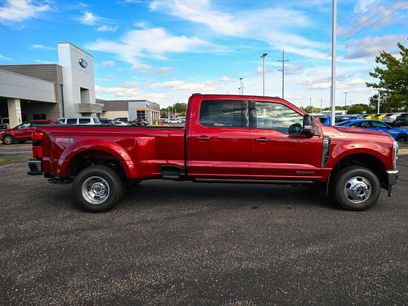 New 2026 Ford F350 Lariat w/ Lariat Ultimate Package