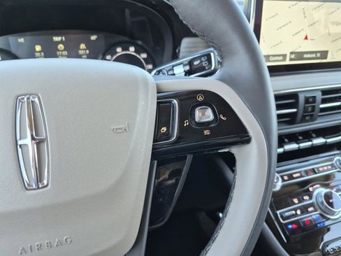 Used 2022 Lincoln Corsair FWD w/ Equipment Group 101A image 22