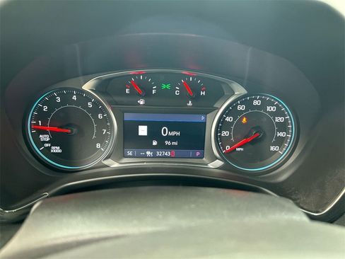 Used 2022 Chevrolet Equinox RS w/ RS Leather Package image 13