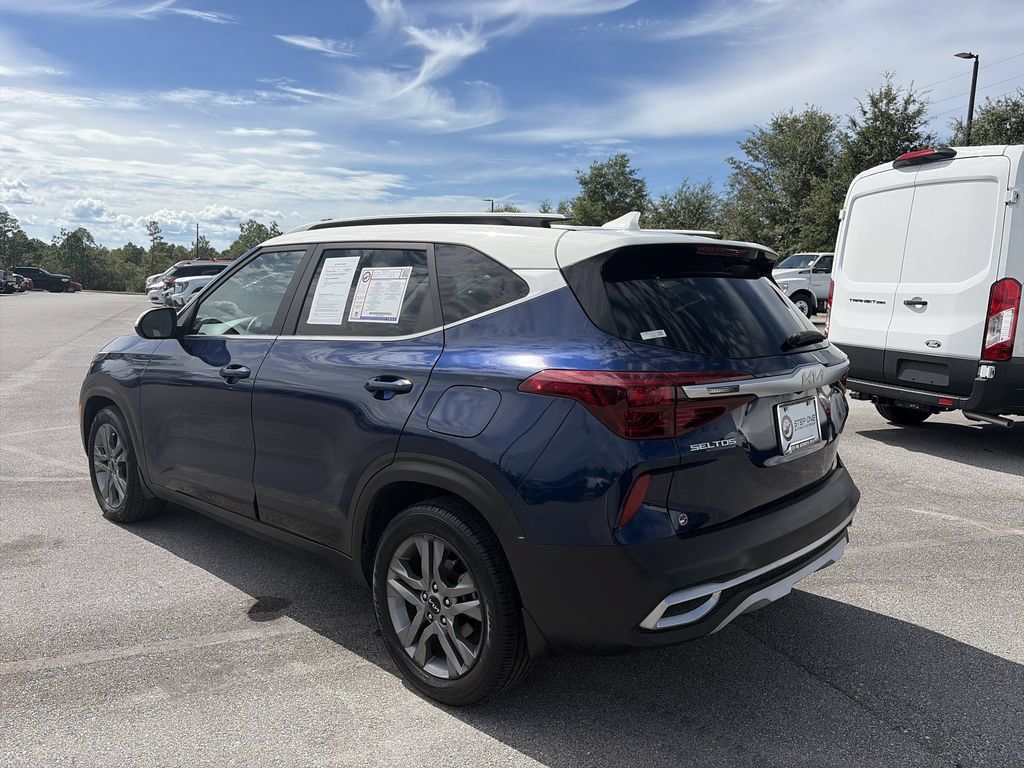 Used 2022 Kia Seltos S FWD image 5