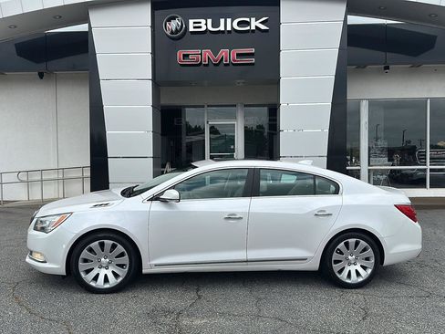 Used 2015 Buick LaCrosse Premium w/ Driver Confidence Package #1 FWD image 2
