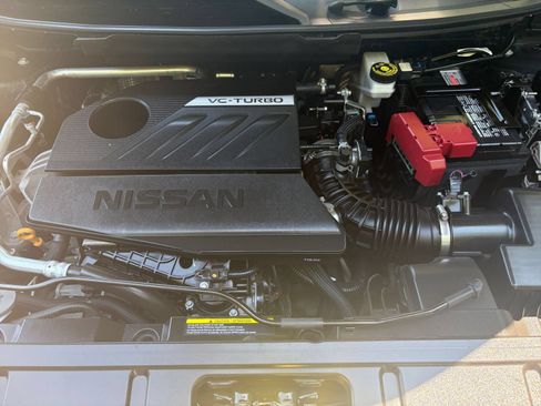 Used 2025 Nissan Rogue SV FWD image 34