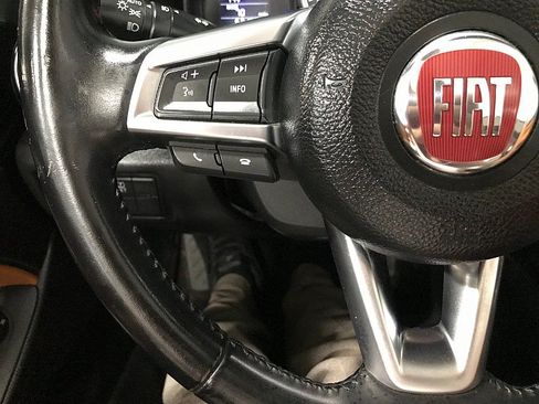 Used 2017 FIAT 124 Spider Lusso RWD image 23